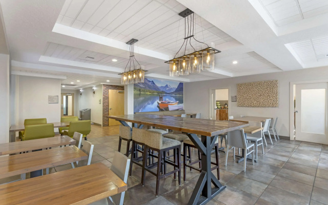 Best Western Plus Grant Creek Inn