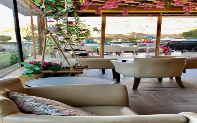 Rohara Resort