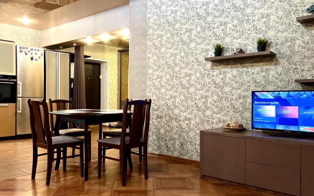 Апартаменты на Волжской набережной 61