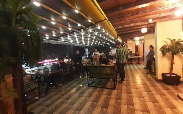 Darius Hotel By Dara