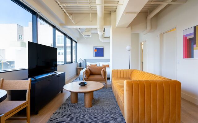 Kasa Sunset Los Angeles