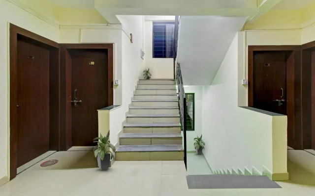 OYO Flagship 80642 Sai Executive Lodging
