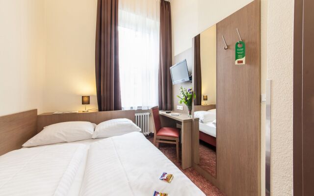 Hotel Maxim Dusseldorf City