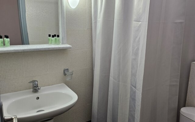 Hotel Leta