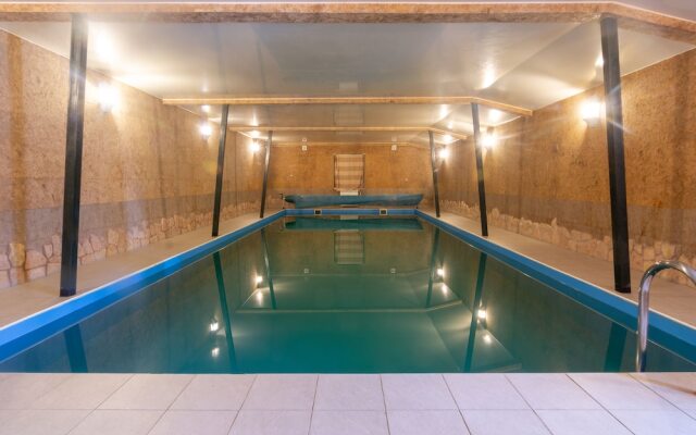 Country hotel Hvoinyi