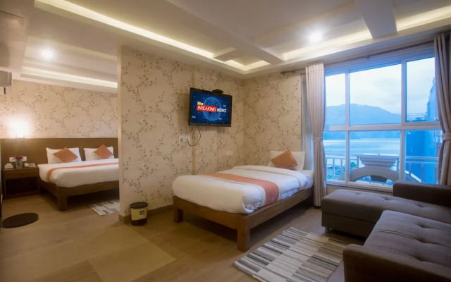Hotel Lake Himalaya