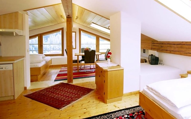 Heart Hotel Alpenheim