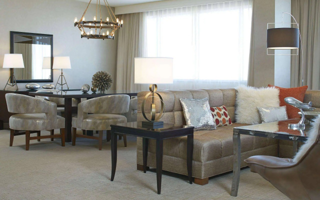 Renaissance St. Louis Airport Hotel