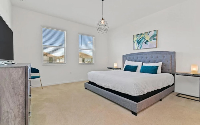 Beautiful Spacious House By Disney