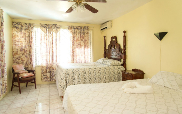 Villa Donna Inn