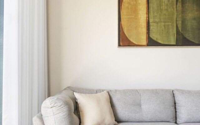 Skyline Serenity by tlv2rent