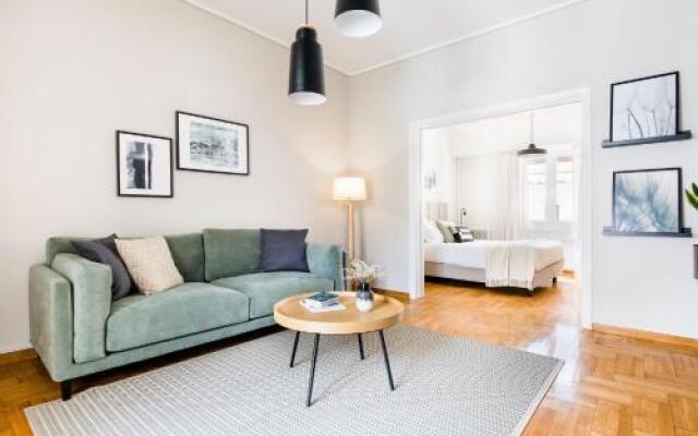 Central Cozy Apartments in Plaka by UPSTREET
