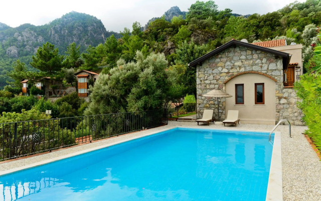 Dionysos Hotel