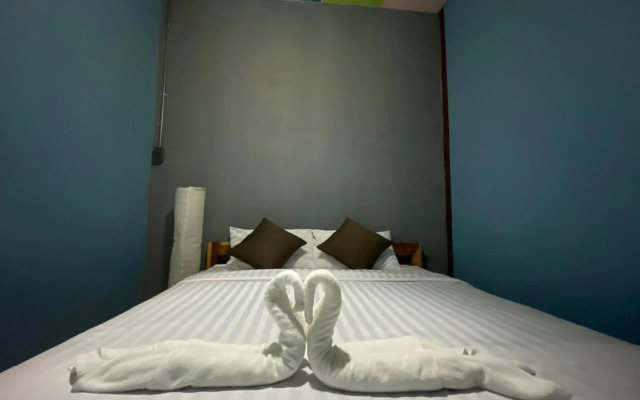 เชอโคว์ เชอโคว์ โฮมสเตย์