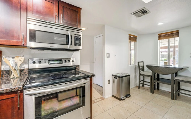 Chic Retreat w/ Patio in Scottsdale!