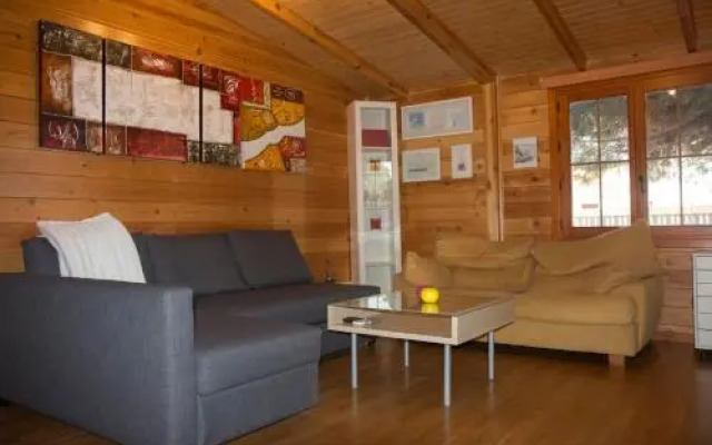 Wood House Close Beach