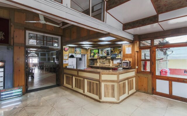 Hotel R Maidens by OYO Rooms