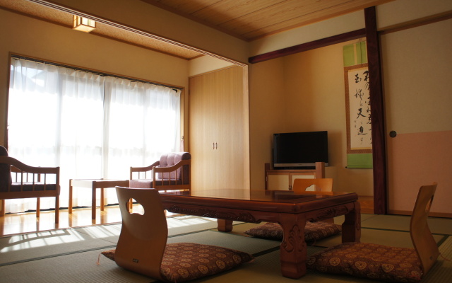 Kakeyu Onsen Kutsurogi No Yado Kuroiwa Ryokan