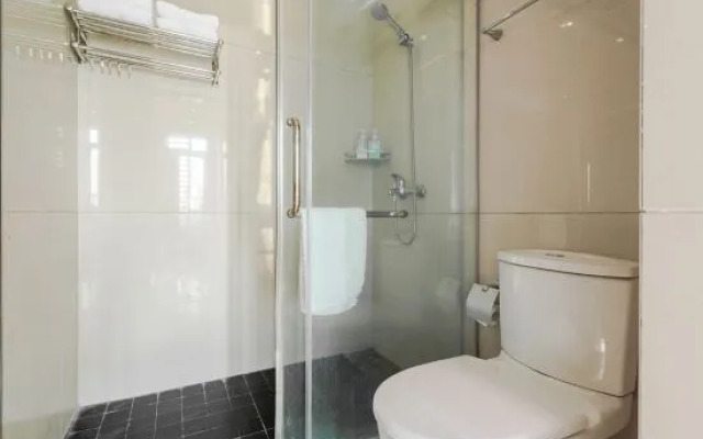 Posi Ouyu Apartment (Foshan Jihuayuan Metro Station)