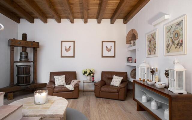 Luxury Refined Villa With Pool-villa Charme