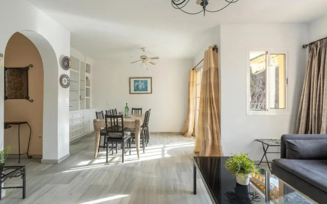 Las Flores 5 - Large townhouse