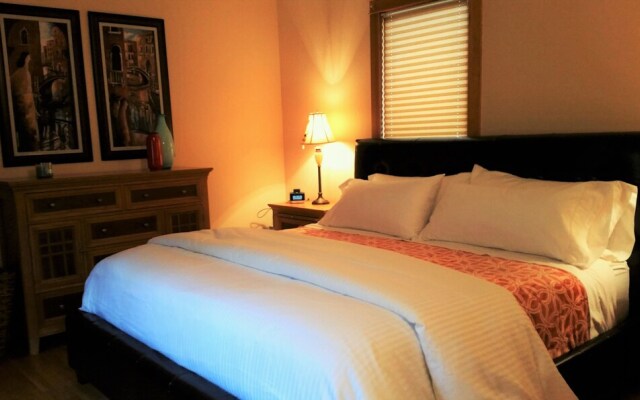 Geneva Garden Bungalow - Two Bedroom Home