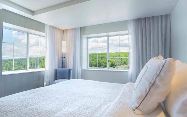 Courtyard by Marriott Lenox Berkshires