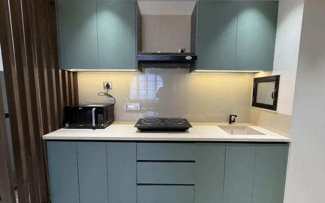 Stylish 1BR With Pool 5 Mins to Candolim Beach
