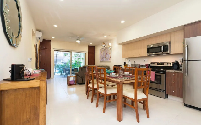 Puerta Zama 107 by BRM