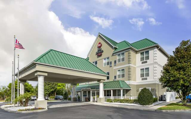 Best Western Plus First Coast Inn & Suites