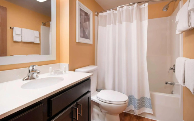 Sonesta Simply Suites Seattle Renton