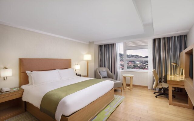 Holiday Inn Baguio City Centre