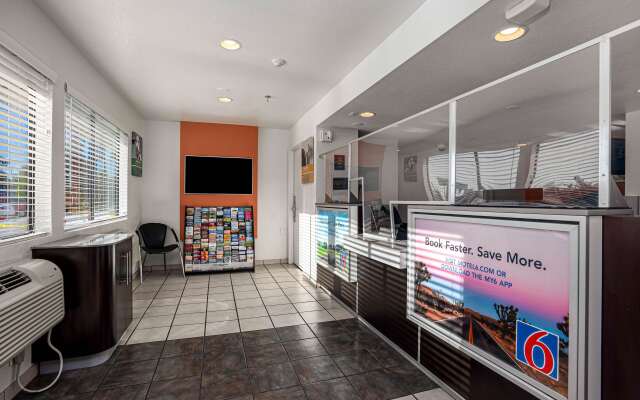 Motel 6 Temecula, CA - Historic Old Town