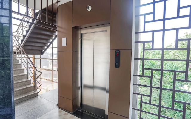 Fabhotel Krishna Heights
