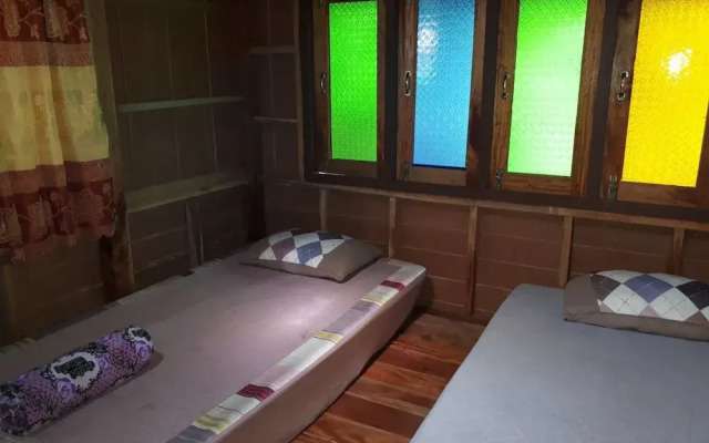 Petchkiri Homestay