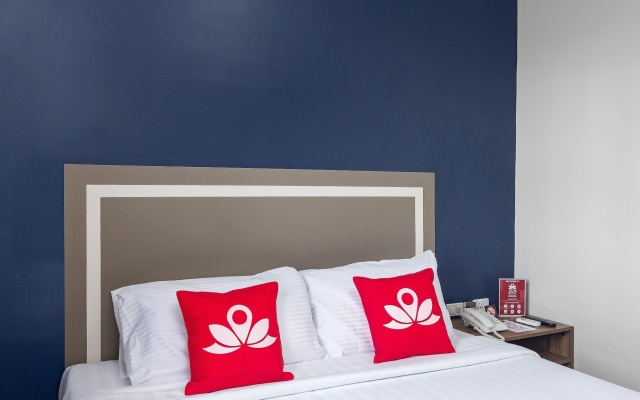 ZEN Rooms M. Velez Street