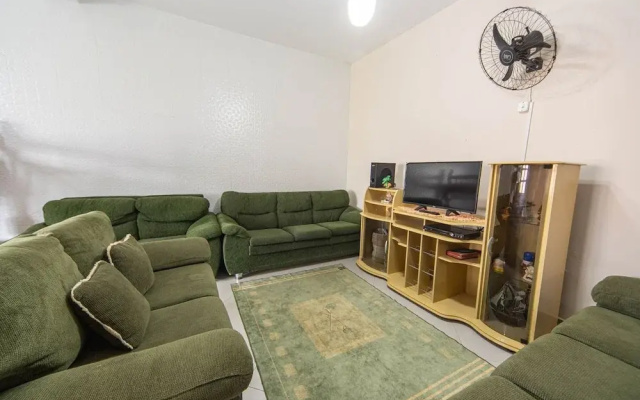 Casa Para 6 Pessoas com Churrasqueira em Peru be