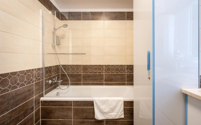 Orchid House Apartment