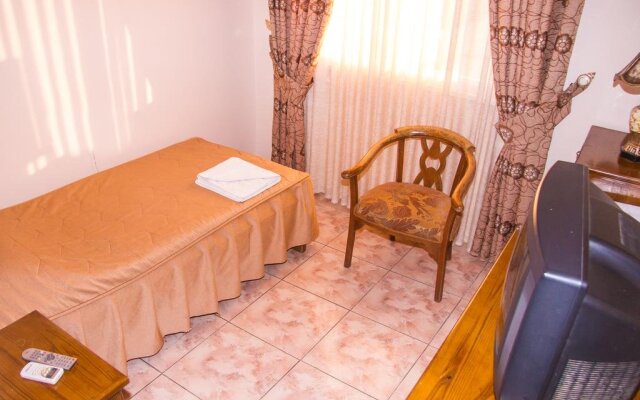 Al Anbat Midtown Hotel