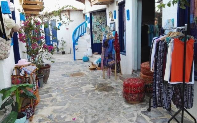 IOS Village