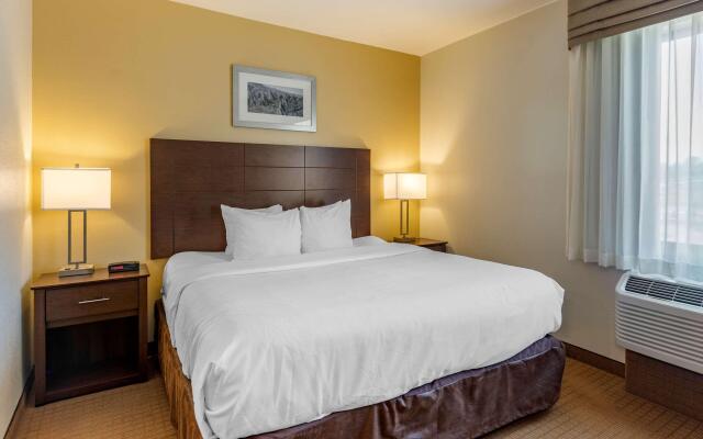 MainStay Suites Near Denver Downtown