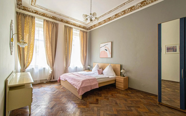 For celebrations spacious 3BDR apartment with balcony