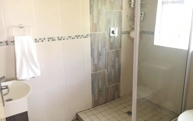 Caribbean Estates Villa & Apt