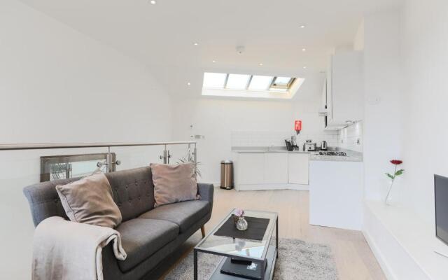 Trafalgar Square Apartments