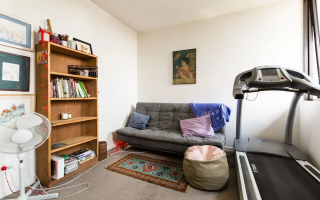 TALIA, 1BDR Carlton Apartment