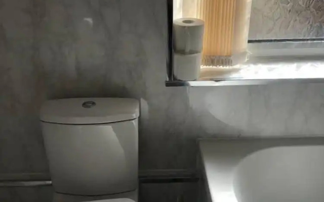 2 Bed House Near Anfield Stadium
