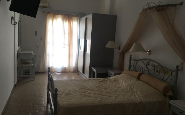 Avra Hotel