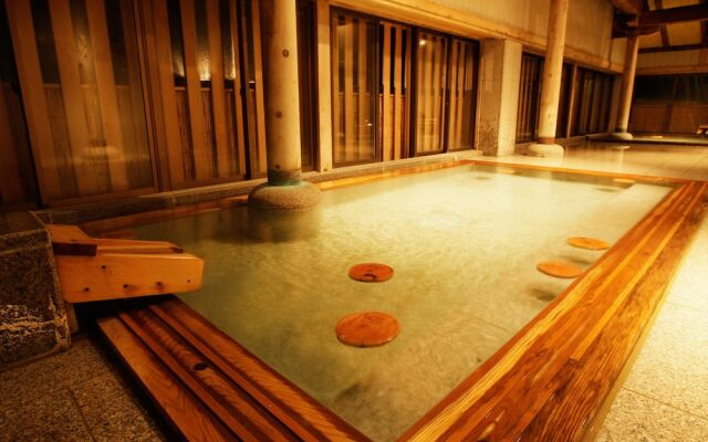 1000 Years of Tradition - Akiu Onsen Sakan