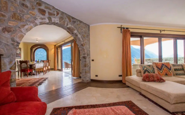 Villa Isola Verde (Main Villa)