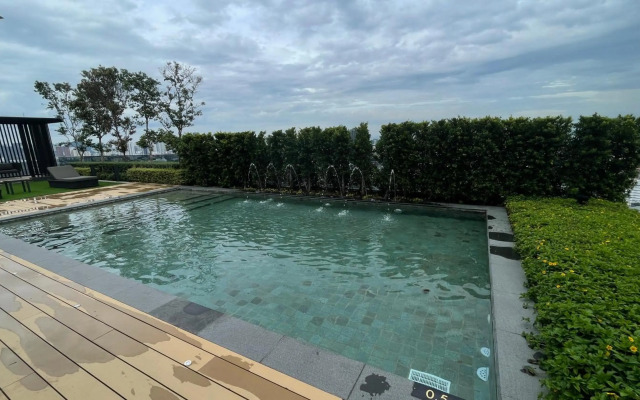 13a-Georgetown Beacon Executive Suites #Infinity Pool